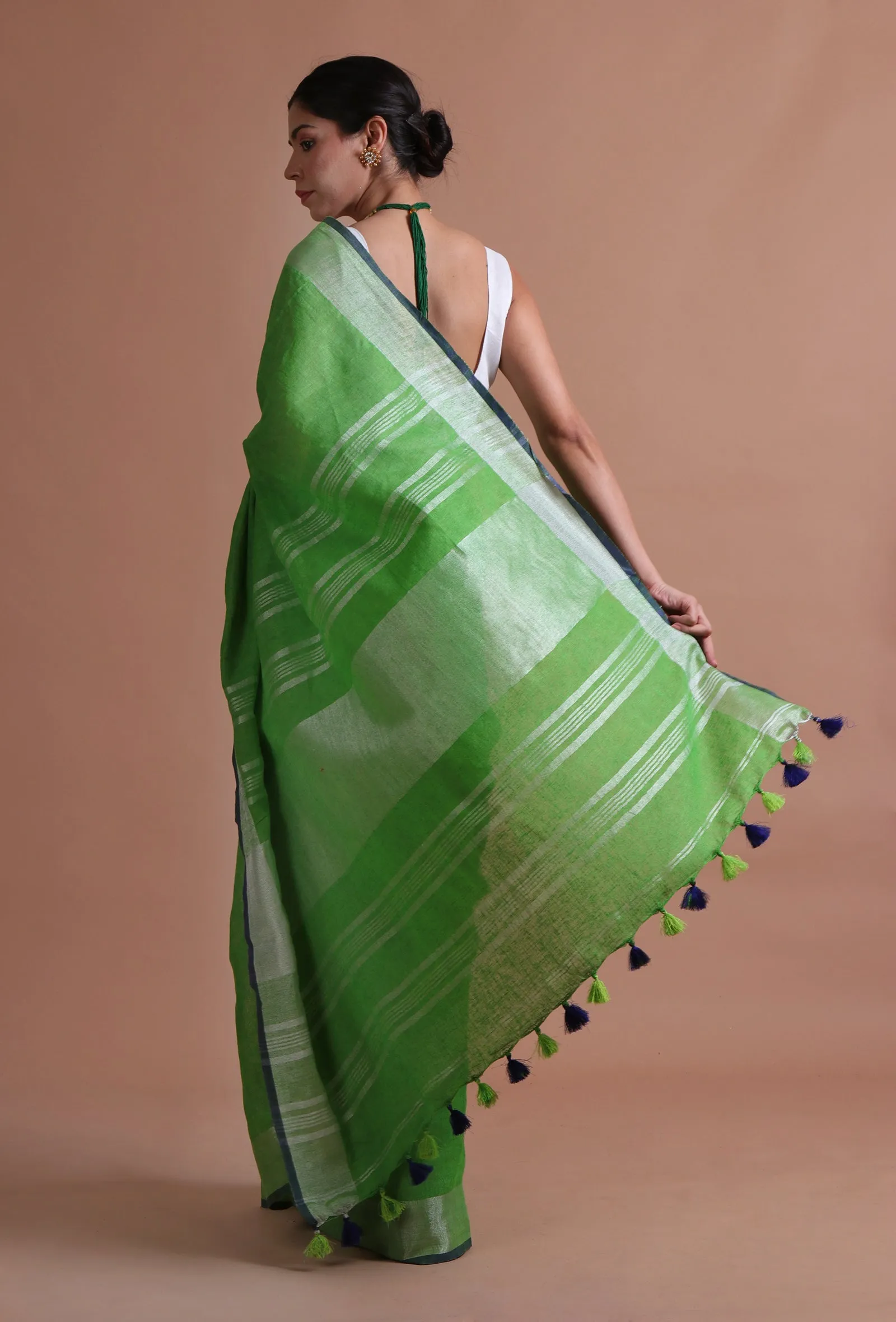 Green Color Cotton Linen Saree With Unstitched Blouse
