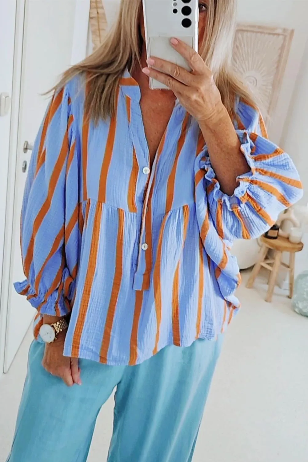 Maketina Women's Casual V Neck Striped Puff Sleeve Blouses Cotton Cute Loose Fit Flowy Button Down Shirts