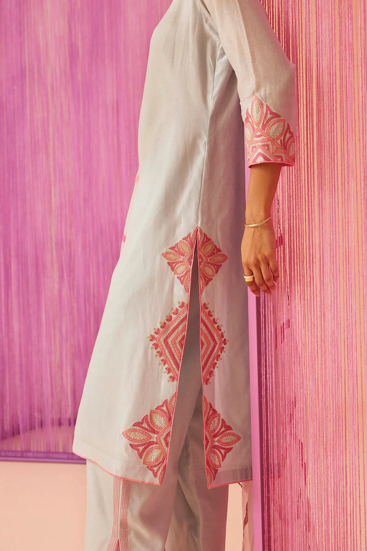 Oasis Crew Neck Kurta Set