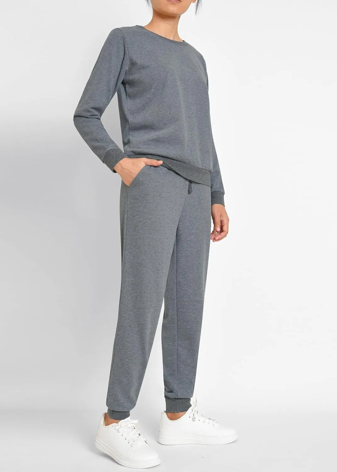 Weintee Women's Petite Jogging Set Pullover Sweatshirt and Sweatpants 2 Piece Sweatsuits